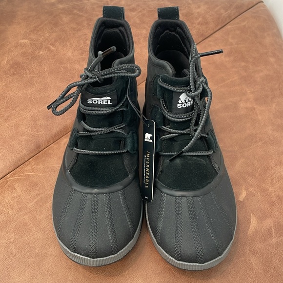 Sorel waterproof boots - Picture 2 of 4